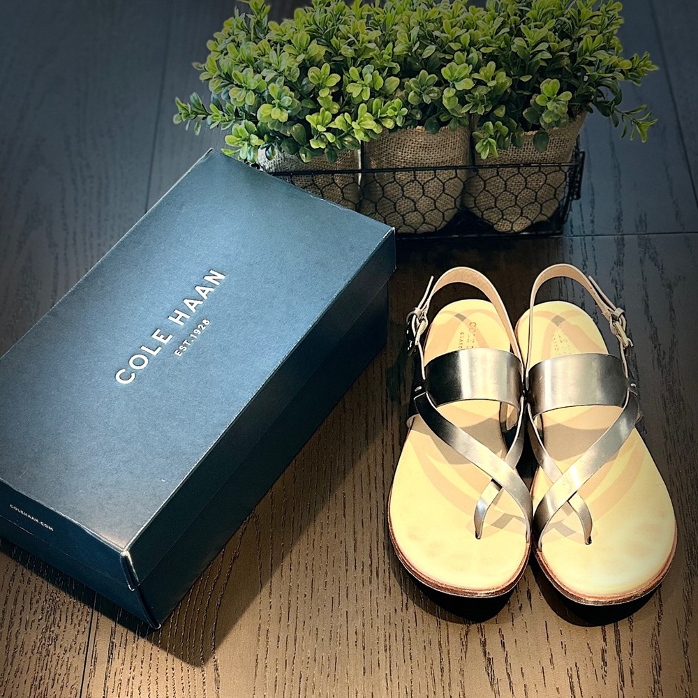 Cole Haan Women's Black and Cream Sandals
